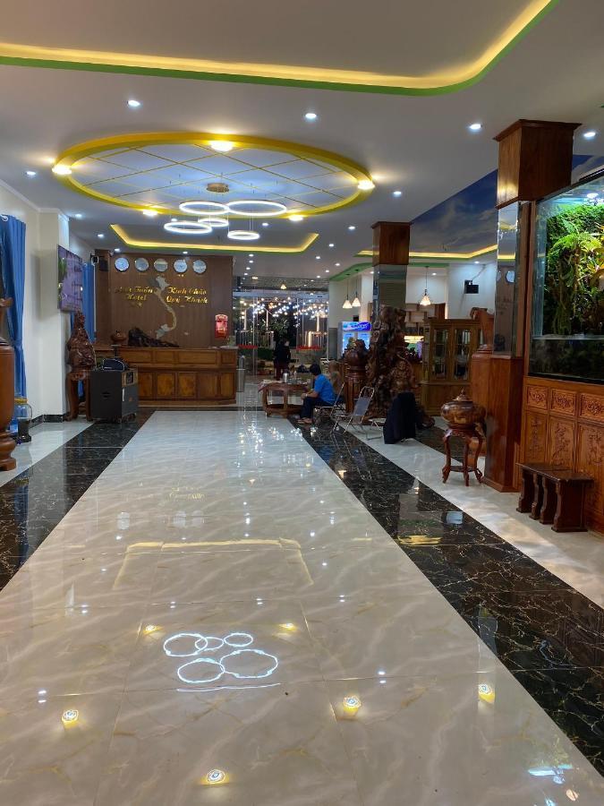 Anh Tuan Hotel & Coffee - Pleiku, Gia Lai エクステリア 写真