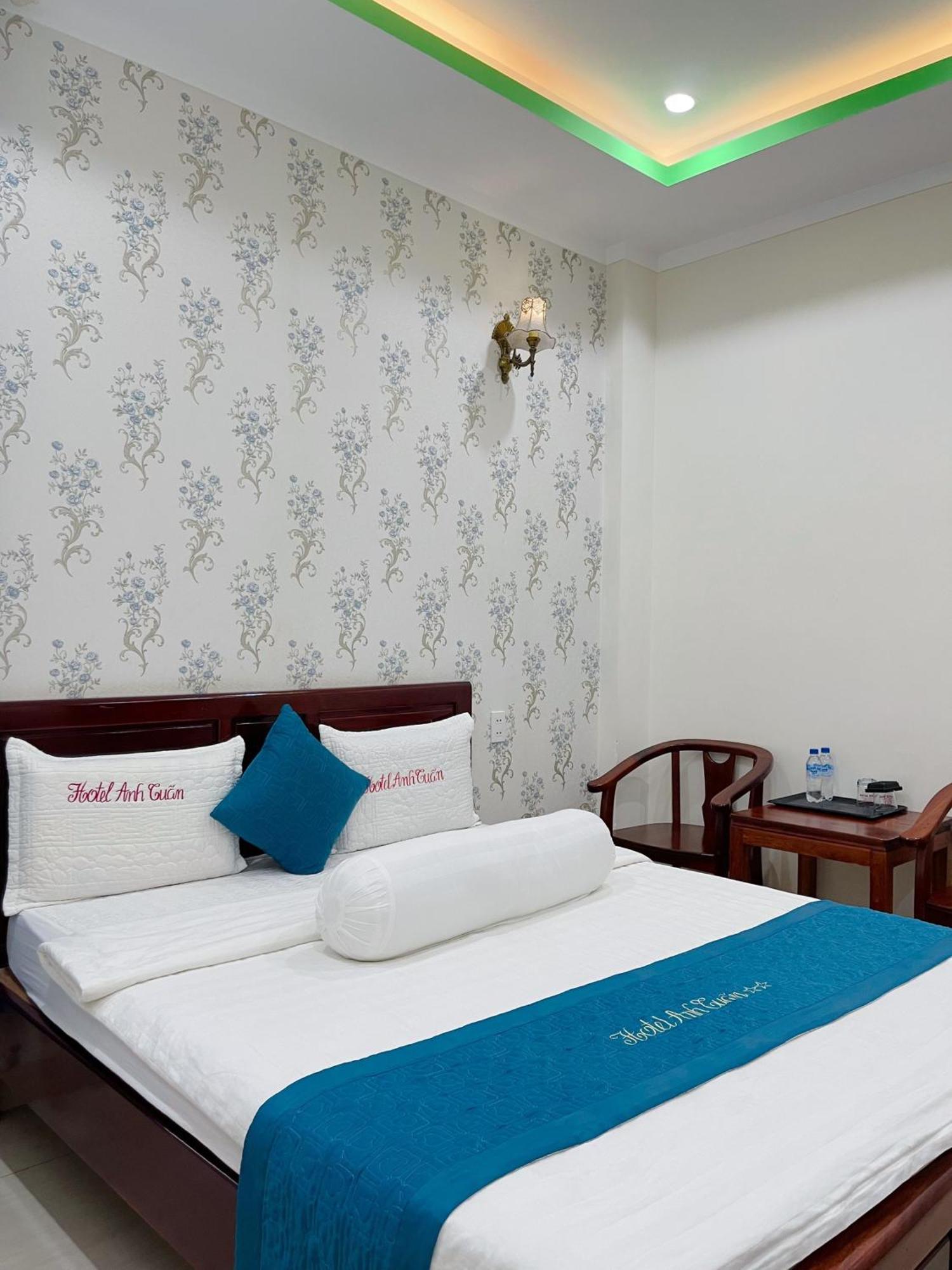 Anh Tuan Hotel & Coffee - Pleiku, Gia Lai エクステリア 写真